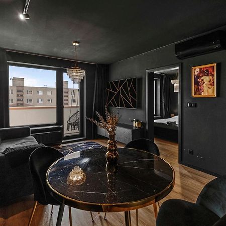 Apartmán Lam Black - Ac - Balcony Bratislava Exteriér fotografie