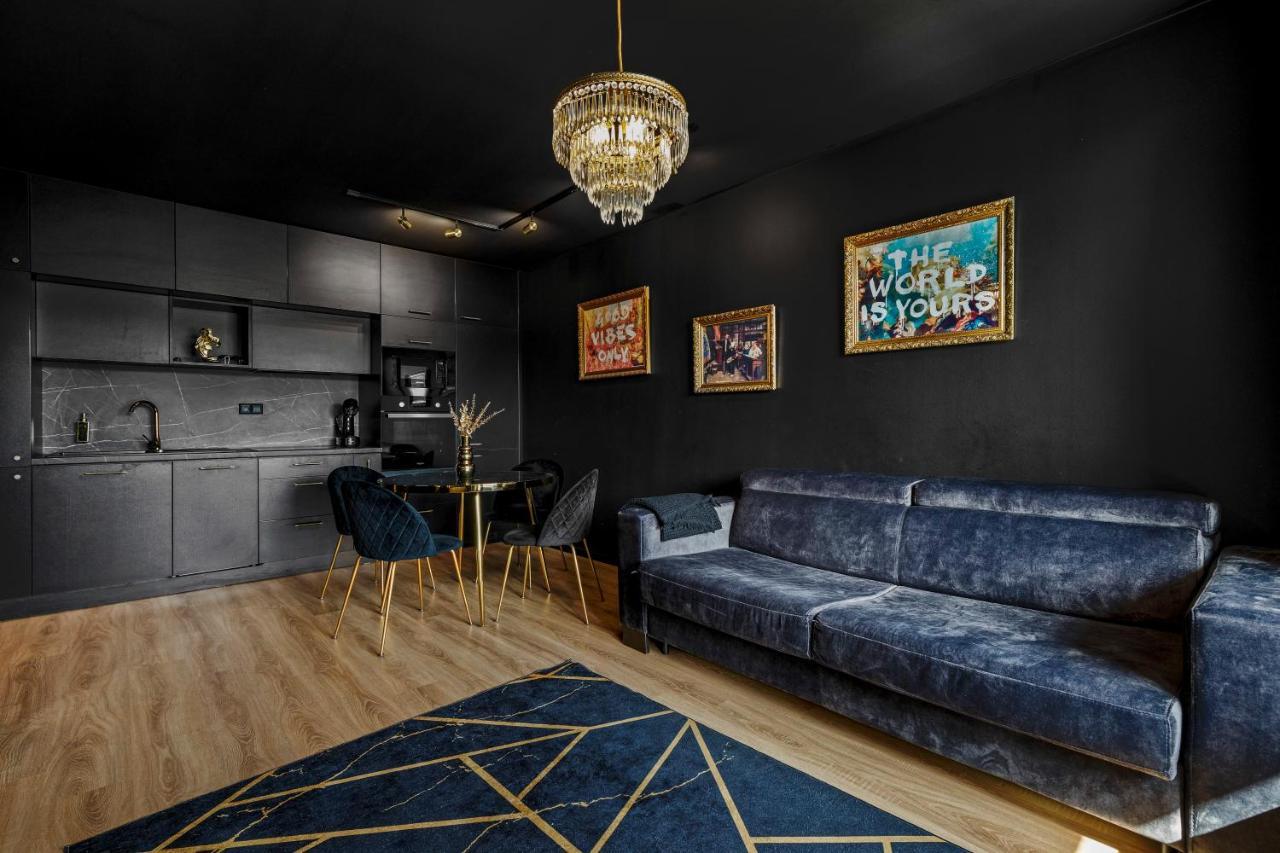 Apartmán Lam Black - Ac - Balcony Bratislava Exteriér fotografie