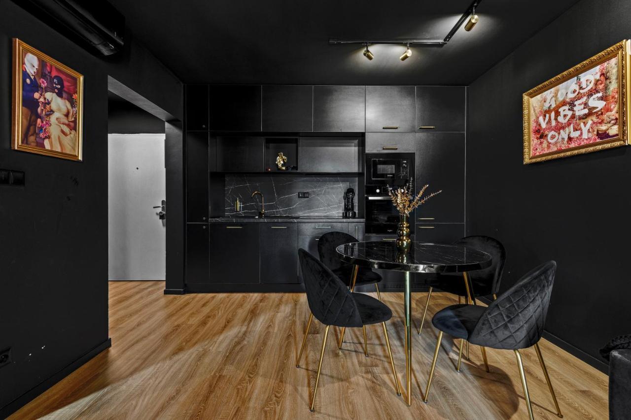 Apartmán Lam Black - Ac - Balcony Bratislava Exteriér fotografie
